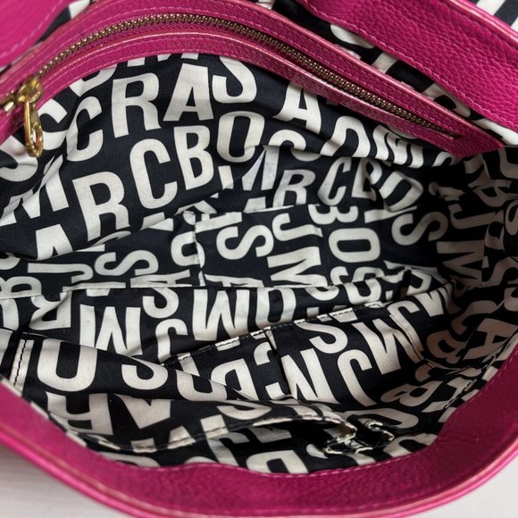 Marc by Marc Jacobs Vintage Fuchsia Pink Leather Spell Out Lining Crossbody Bag - Picture 3 of 16
